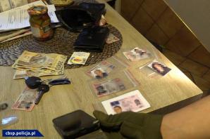 [VIDEO] Mogli sfałszować niemal każdy dokument – rozbita zorganizowana grupa przestępcza