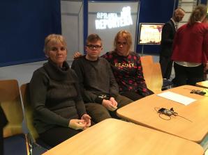 [VIDEO] 100 tys. złotych domaga się wdowa od firmy Hanny Grodzickiej za śmierć swojego męża w czasie wyjazdu do pracy w Szwecji. Sprawę nagłośniła Elżbieta Jaworowicz, a dziś w gdańskim sądzie o godzinie 11:00 rozpoczyna się kolejna rozprawa