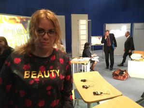 [VIDEO] 100 tys. złotych domaga się wdowa od firmy Hanny Grodzickiej za śmierć swojego męża w czasie wyjazdu do pracy w Szwecji. Sprawę nagłośniła Elżbieta Jaworowicz, a dziś w gdańskim sądzie o godzinie 11:00 rozpoczyna się kolejna rozprawa