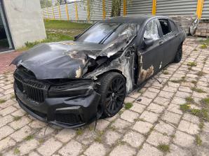 [VIDEO] Spalone BMW, wybite szyby, groźby i brak pomocy w Płocku! Biuro Rutkowski wyznaczyło nagrodę 20 000 zł za pomoc we wskazaniu sprawcy i zleceniodawcy!