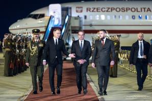 [VIDEO] O bezpieczeństwie globalnym i współpracy wojskowej prezent będzie rozmawiał w Jordanii