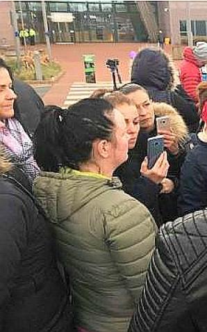 [VIDEO] Rutkowski: Zaproponowaliśmy tzw. Trzecie Rozwiązane dramatu Alfie Evansa. Rozwiązanie jest zgodne z brytyjskim prawem i entuzjastycznie przyjęte przez rodzinę. Dziś przylatuję do Liverpoolu by je finalizować