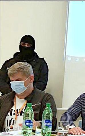 [VIDEO] Po konferencji Rutkowskiego Słowacja rozwiązała kontrakt z naukowcem Slavomirem H.! Ten fizyk nielegalnie przetrzymuje 5-letnie dziecko pod Moskwą! Czy Rosja udzieli temu przestępcy obywatelstwa? 