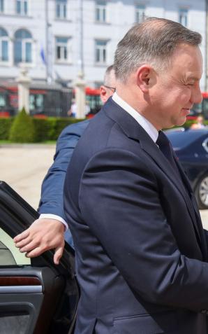 [VIDEO] Polska i Słowacja wspierają integrację Ukrainy z UE. W ostatnim czasie Andrzej Duda odwiedził Czechy i Litwę, a w piątek złoży wizytę w Republice Estońskiej.