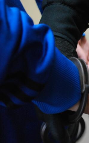 Pracowali wspólnie, chcieli również razem prowadzić gospodarstwo domowe. Włamali się do domu i zamieszkali