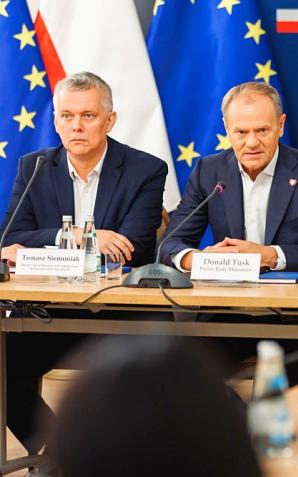 [VIDEO] Służby są w wysokiej gotowości i dyspozycji – specjalna odprawa we Wrocławiu w związku z zagrożeniem powodziowym