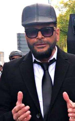 [VIDEO] Właściciel pojazdów dziękuje Krzysztofowi Rutkowskiemu za skuteczną pomoc w odzyskaniu wozideł wartych 4 miliony. Ostatnia sztuka wróciła dzisiaj do właściciela! 