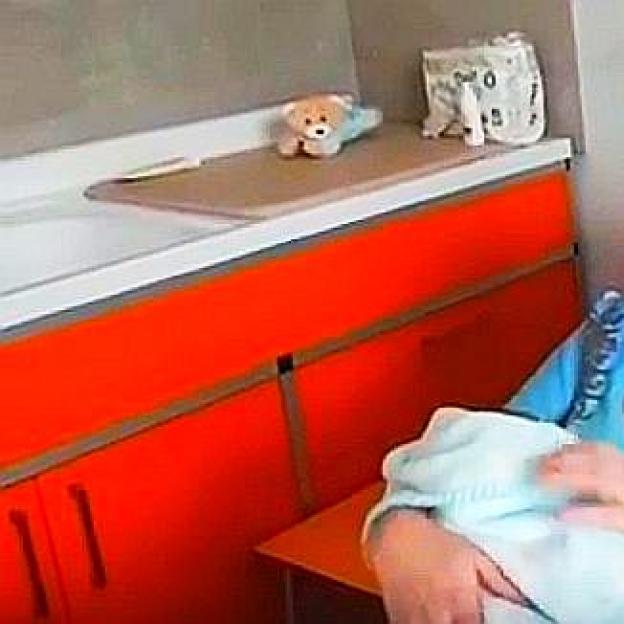 [VIDEO] TOGI BEZ SUMIEŃ: 2 tygodnie przed terminem zestresowana matka 2 porwanych dzieci miała cesarkę! Prezes Sądu Rejonowego w Przeworsku Mariusz Fołta nie zakończył wczoraj koszmaru porwania jej dzieci, choć mógł!