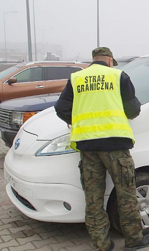 Ukrainiec za kratami, auto skradzione we Francji zatrzymane na granicy w Dorohusku