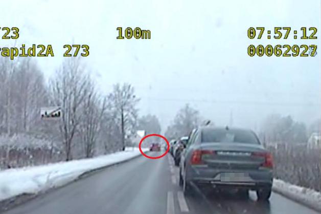 Jak nie mogę prawą to lewą stroną jadę. To my Polacy