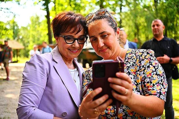 Bezpieczeństwo nie zna ceny. Zrobimy wszystko, żeby Polacy czuli się bezpiecznie. Marszałek Sejmu z wizytą na Dolnym Śląsku – relacja