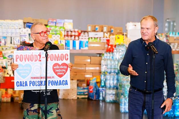 [VIDEO] Premier: Odpowiedzi na pilne potrzeby powodzian